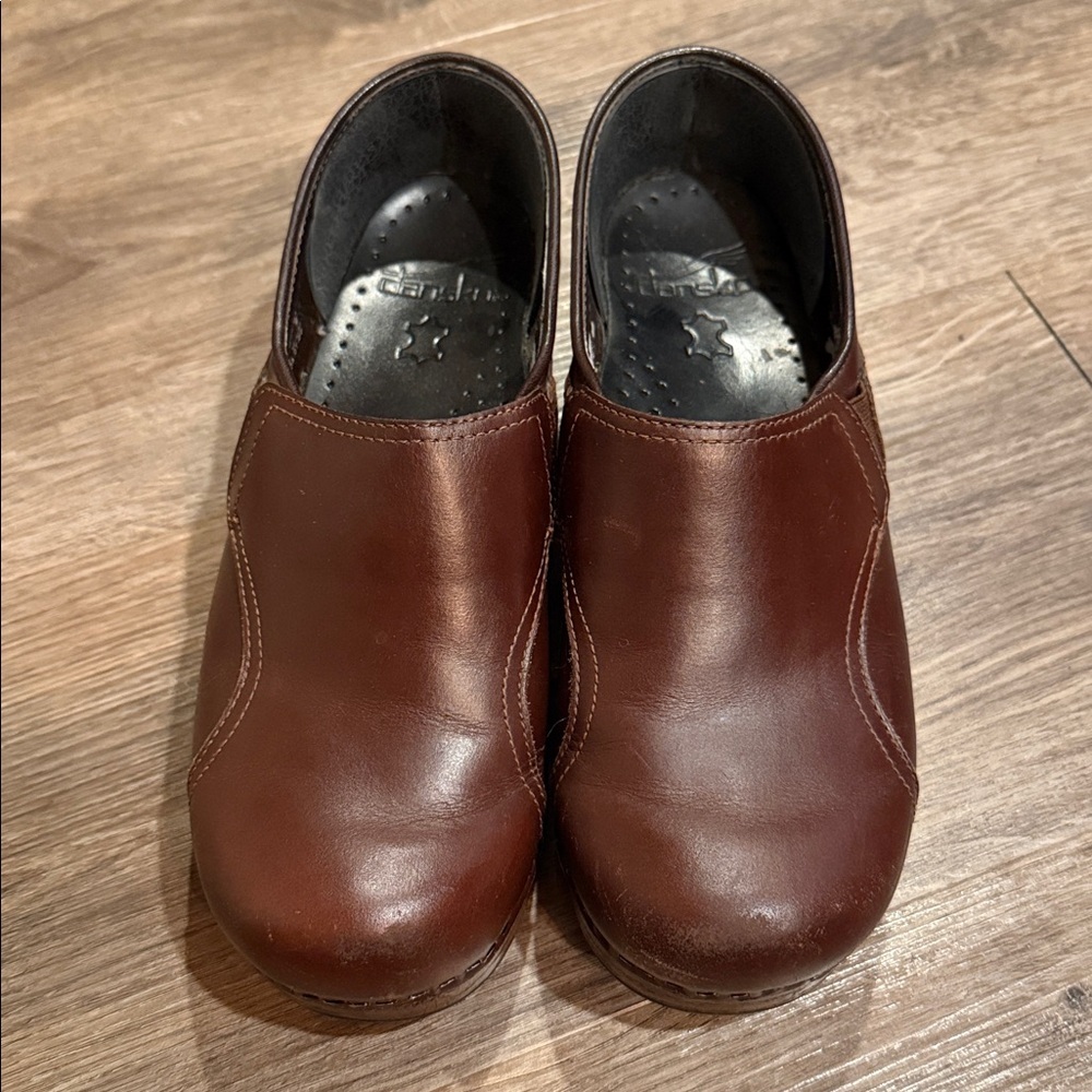 Dansko Brown Leather Clog Size 37 US 6.5 - Picture 2 of 10